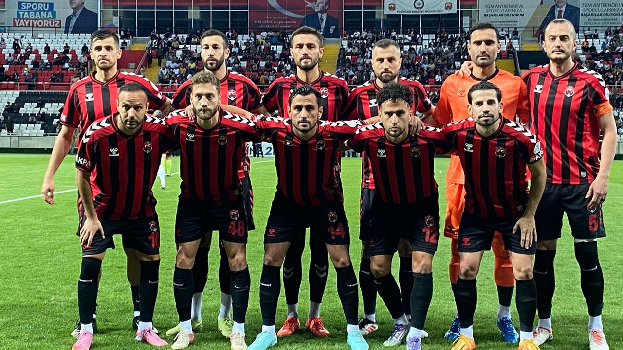 Erzincanspor Sahasında Liderden Fark Yedi; 0-4