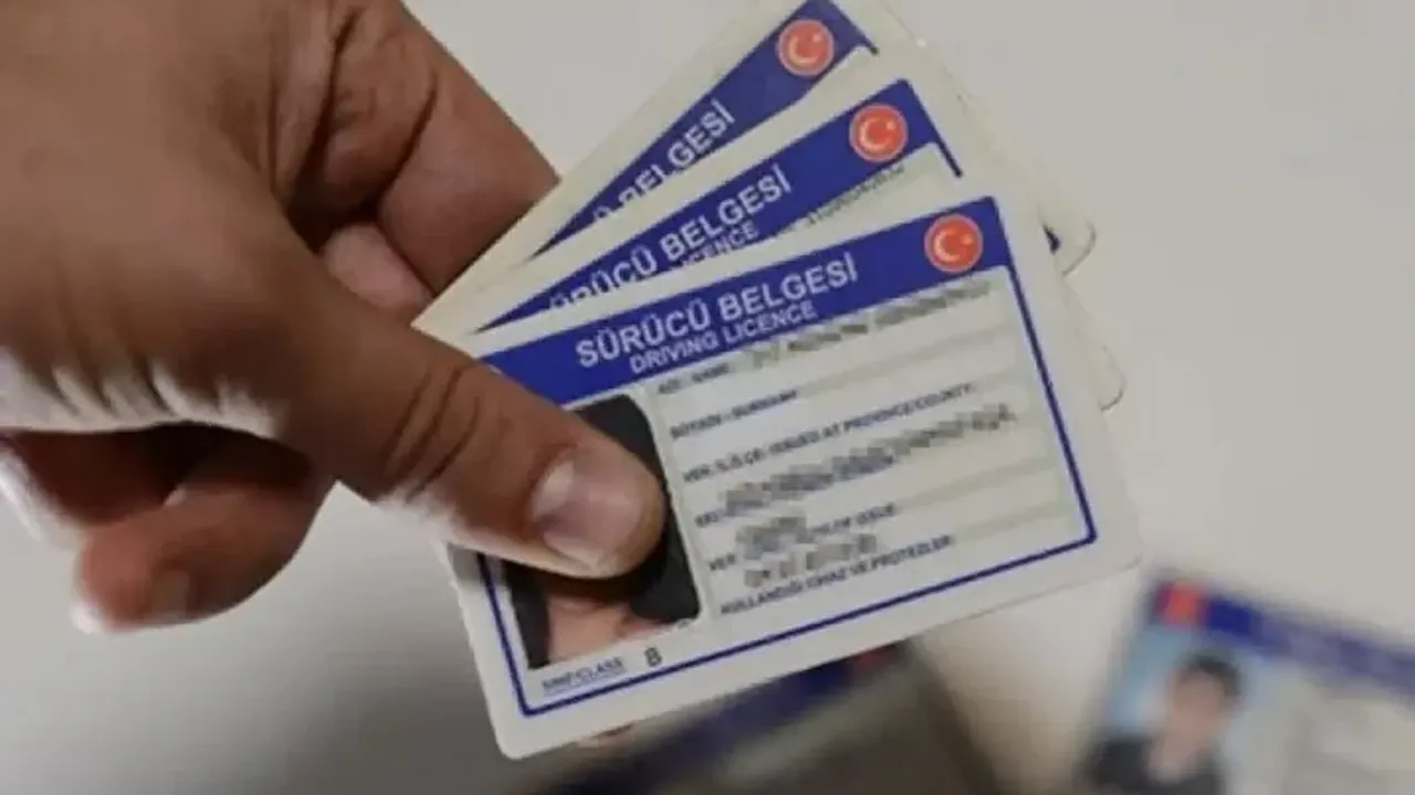 Eski Ehliyetleri Yenilemede Bugün Son Gün!