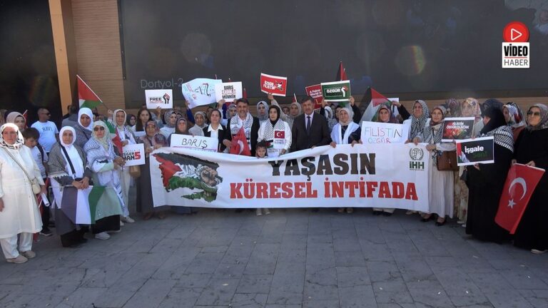 AK Parti Kadın Kolları’ndan “Gazze İçin Sessiz Çığlık” Etkinliği