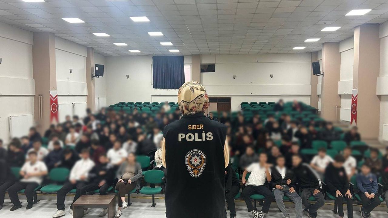 Çocuk Polisi Bilgilendiriyor