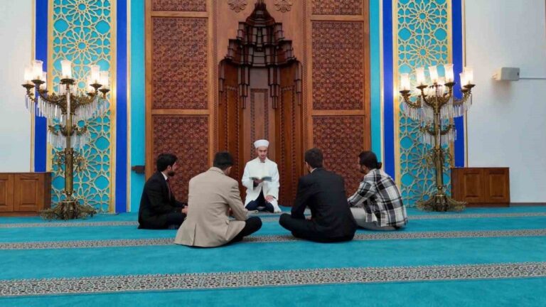 Geleceğin Din Görevlileri Erzincan’da Eğitim Alıyor