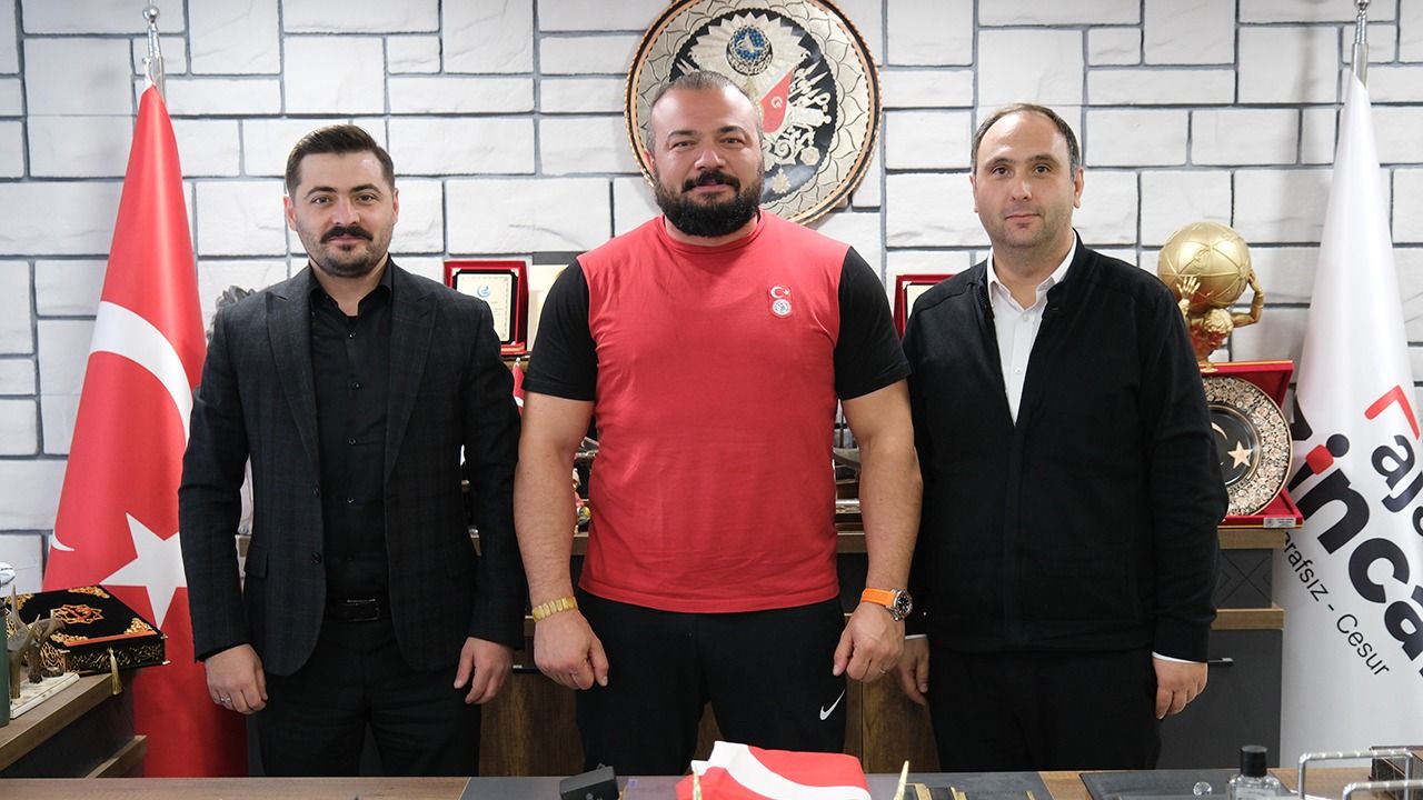 İletişim Başkanlığı Bölge Müdürü Akkaya’dan Sarıçiçek’e Tebrik Ziyareti