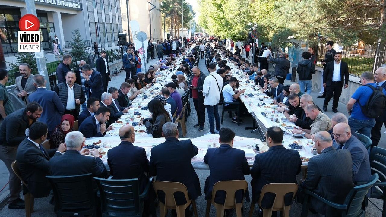 Erzincan Valiliği’nden EBYÜ Öğrencilerine Hoş Geldiniz Kahvaltısı