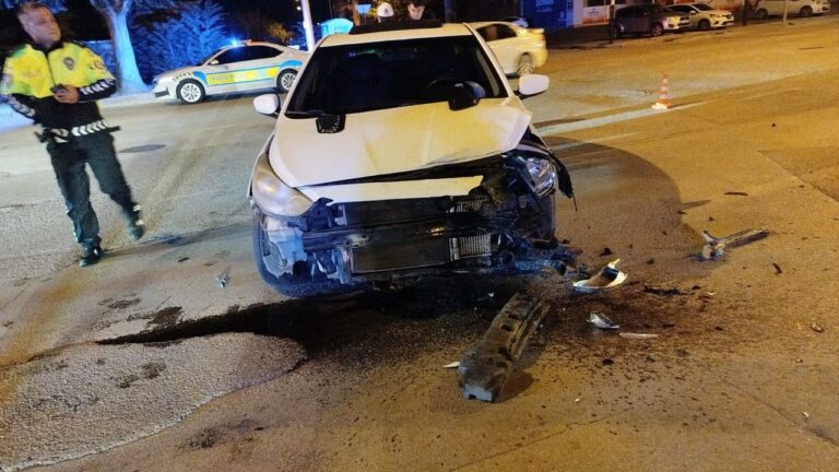 Aslanlı Mahallesinde Trafik Kazası