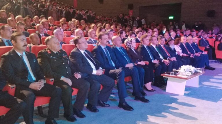 “Uluslararası Anadolu’nun Türkleşmesi ve İslamlaşması: Anadolu’nun Kilidi Erzincan” Sempozyumu Başladı