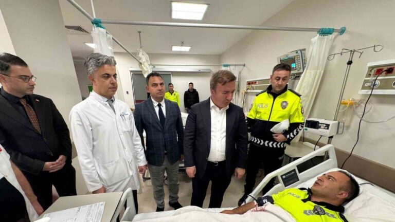 Tercan’da Takla Atan Ekip Aracındaki 3 Polis Memuru Yaralandı