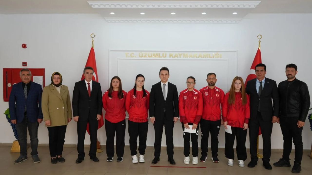 Madalya Balkanlardan, Moral Üzümlü’den