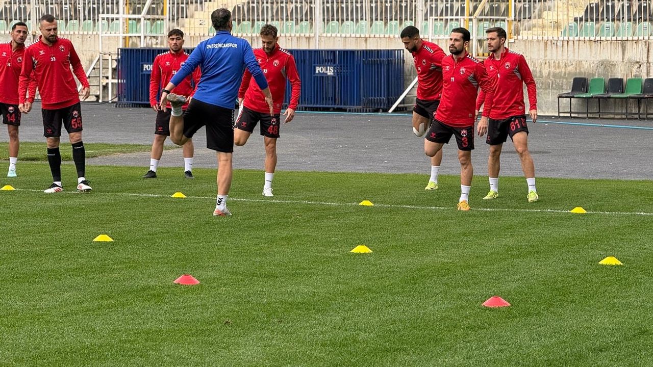 24 Erzincanspor’da  Futbolculara 4 Günlük İzin Verildi