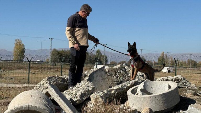 “Arama Kurtarma Köpek Eğitimi Projesi” Erzincan’da Başladı