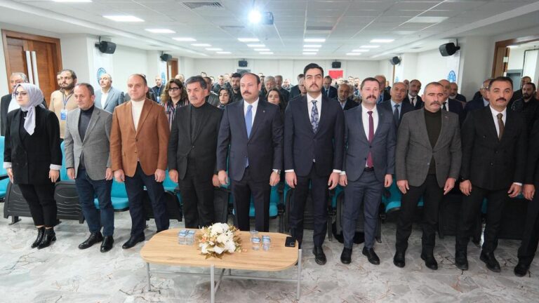 Türk Eğitim Sen’de Lütfü Küçük Güven Tazeledi