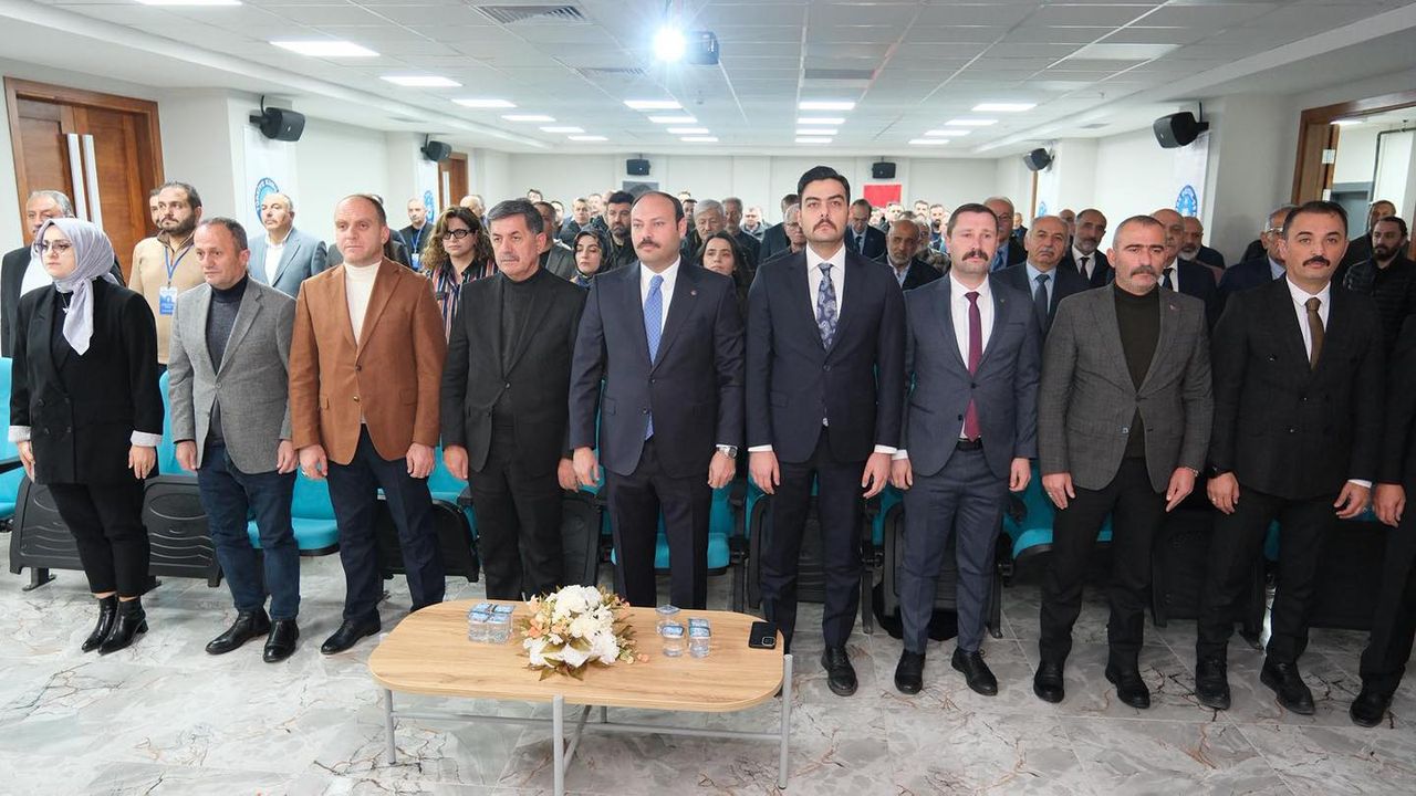 Türk Eğitim Sen’de Lütfü Küçük Güven Tazeledi