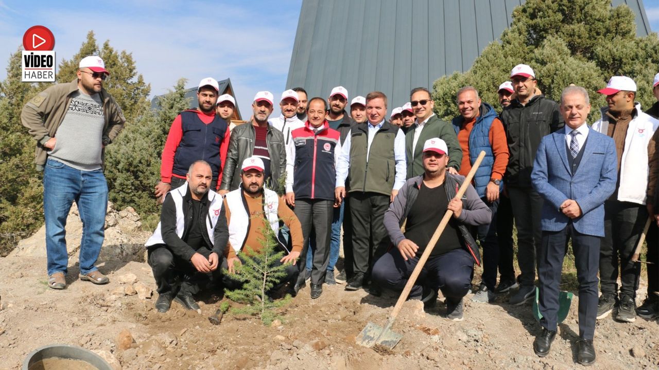 Milli Ağaçlandırma Gününde Binlerce Fidan Toprakla Buluşturuldu