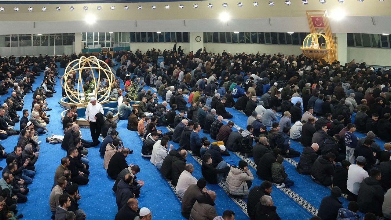 Camilerde Şiddetle Mücadele Mesajı: Merhamet Eğitimi Vurgusu