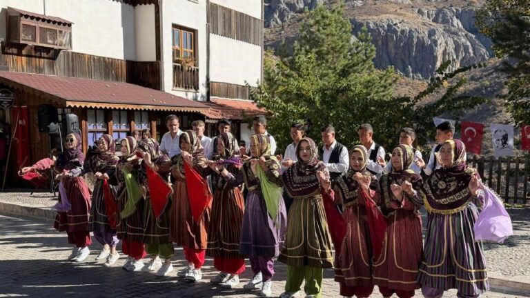 Eğin Halk Oyunları, Gençlerle Yeniden Hayat Buluyor