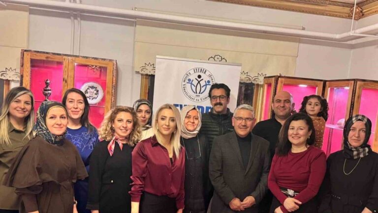 Erzincan EYUDER’den Öğretmenler Günü ve 2026 Planlama Toplantısı