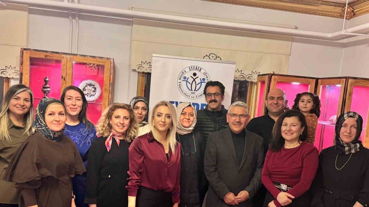 Erzincan EYUDER’den Öğretmenler Günü ve 2026 Planlama Toplantısı
