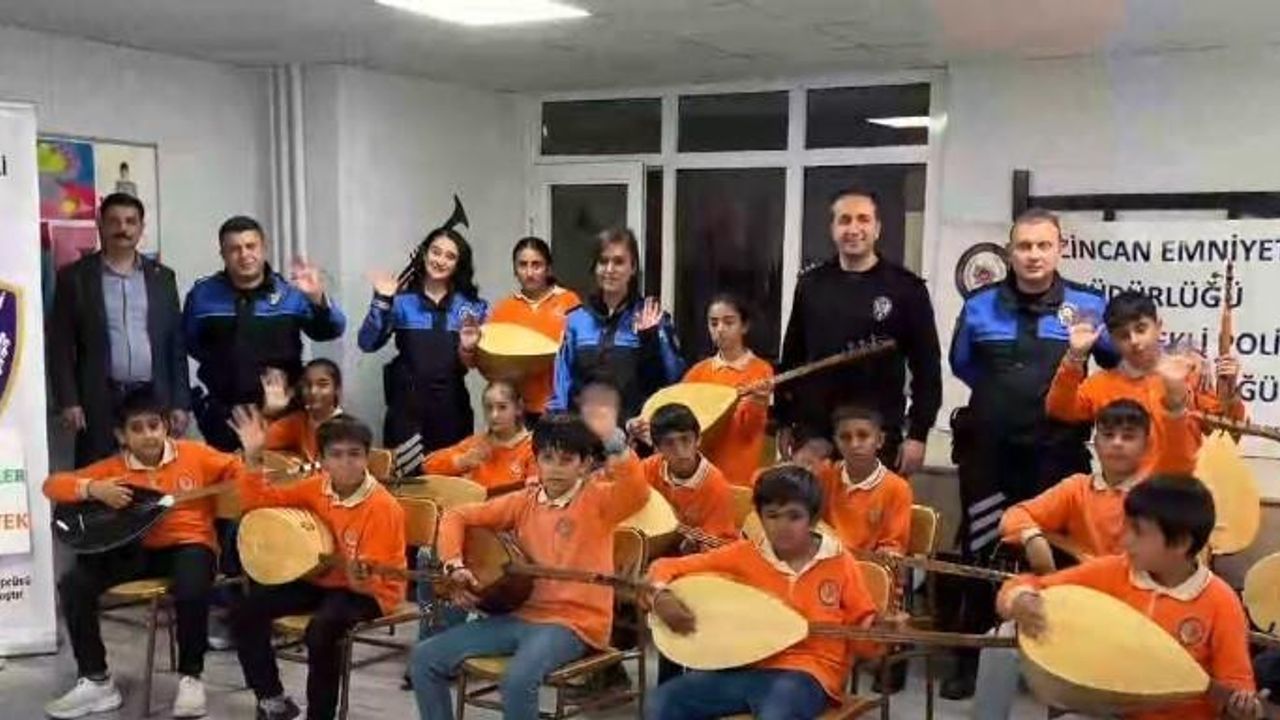 Erzincan’da Öğrencilere Bağlama Desteği