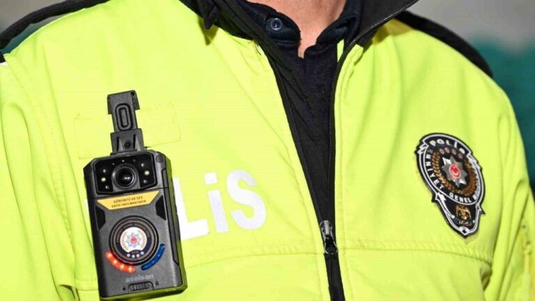 Erzincan’da Trafik Ekiplerine Yeni Nesil Yaka Kamerası Eğitimi Verildi