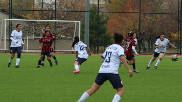 Erzincan’ın Kızları Ağrı’ya 5-0 Yenildi