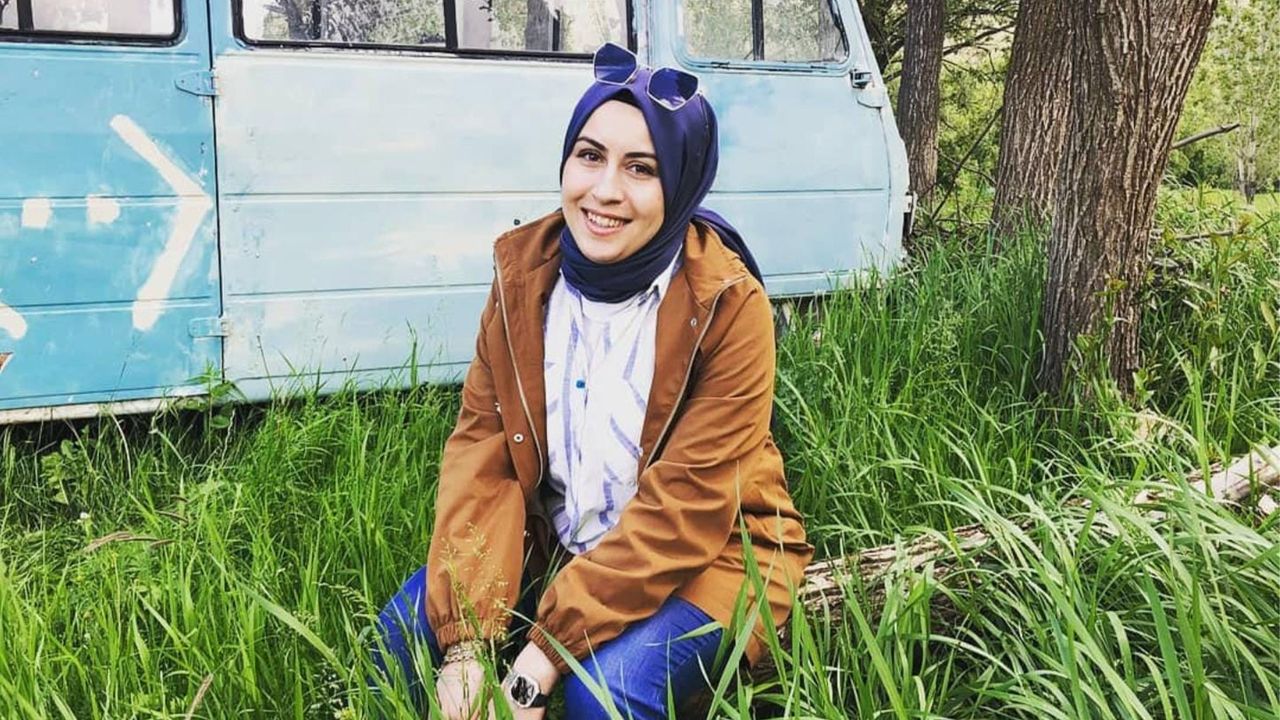 Gazeteci Fatih Çetinkaya’nın eşi Esra Çetinkaya Yaşama Tutunamadı