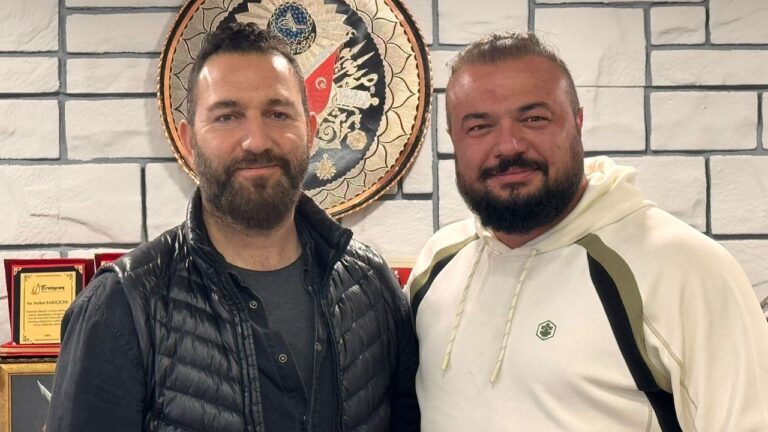 Futbol Antrenörü Fatih Ağaç’tan Sarıçiçek’e Tebrik Ziyareti