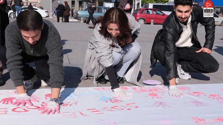 Erzincan’da El İzleriyle Yükselen “Şiddete Hayır” Çağrısı