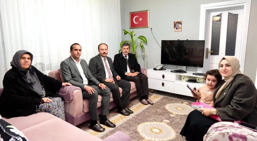Başkan Bekir Aksun Ve Mhp Heyetinden Şehit Ailelerine Anlamlı Ziyaret