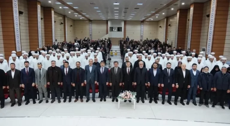Erzincan Dini İhtisas Merkezi’nde 3. Dönem Aday Din Görevlileri Mezun Oldu
