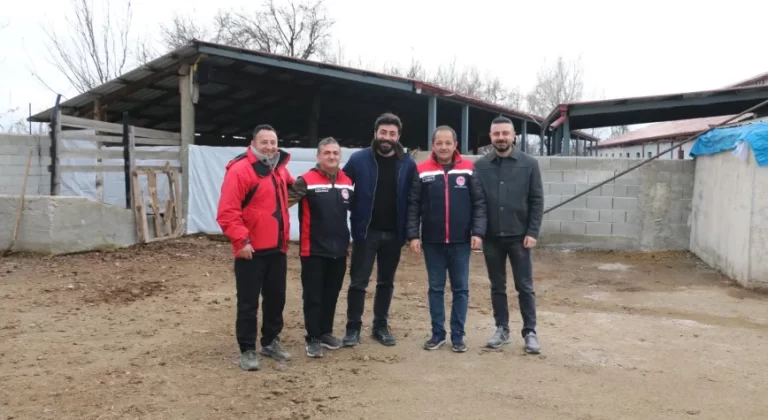 İl Müdürü Alper Koçaker’den Süt İnekçiliği İşletmesine İnceleme