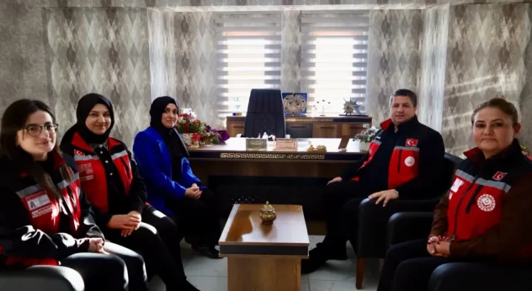 İl Müdürü Serdar Demirci’den Hünerli Eller Kadın Kooperatifine Ziyaret