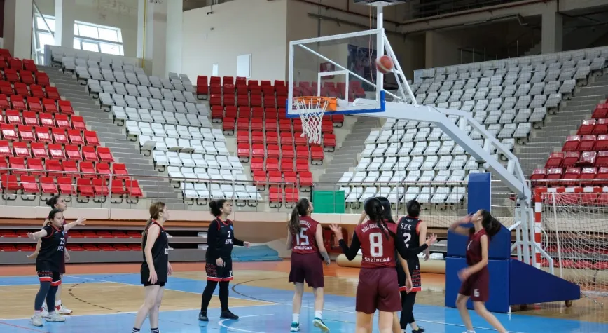 Okul Sporları Gençler Basketbol Kızlar İl Birincisi Erzincan Milli Egemenlik Anadolu Lisesi Oldu