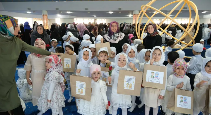 Terzibaba Camii’nde Miniklere Üç Aylar Sevinci: 4–6 Yaş Çocuklar İçin Şenlik Düzenlendi