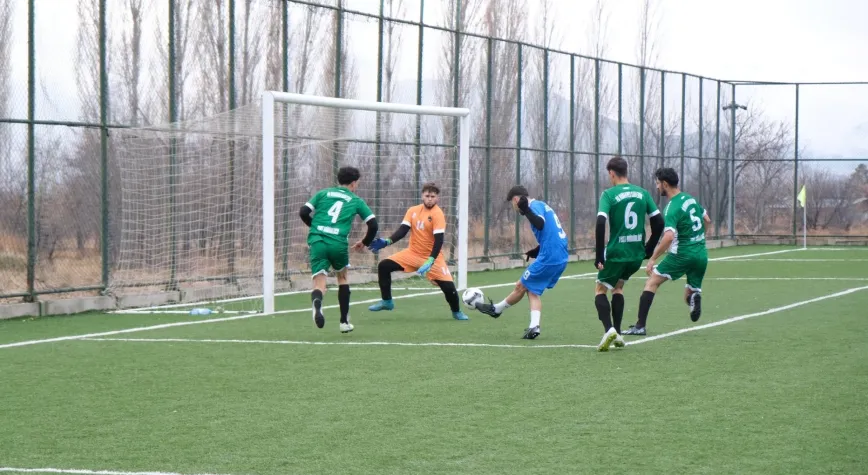 Yurtlig Futbol Yurtlararası İl Birinciliği Sona Erdi: Şampiyon Piri Sami Erkek Öğrenci Yurdu