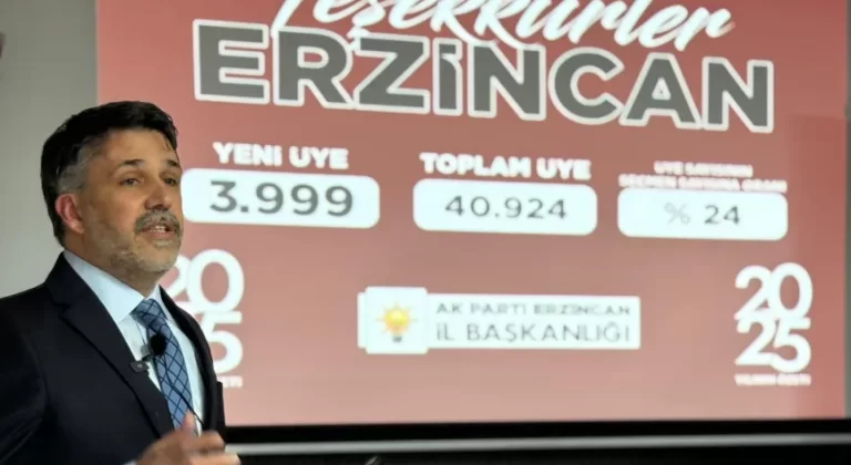 AK Parti Erzincan’da Güç Gösterisi: Üye Sayısında Tarihi Artış, 25 Yeni Üyeye Rozet