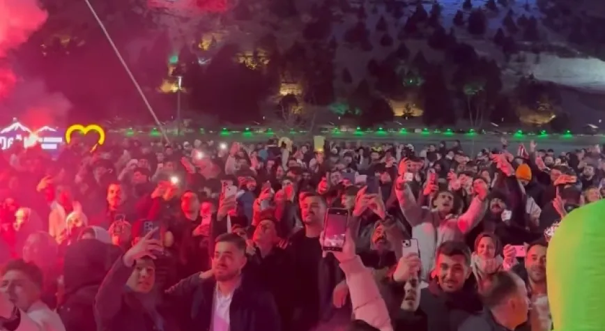 Ergan’da Yılbaşı Coşkusu Zirve Yaptı: Beyazın Üzerinde Dans, Işıklar Altında Yeni Bir Yıl