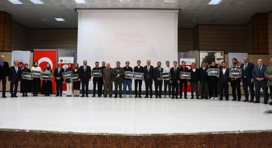 Erzincan’da Naat Gecesi ve Umre Ödüllü Gençlik Yarışması Coşkusu