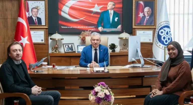 Somalili Birincimizden Rektör Prof. Dr. Akın Levent’e Anlamlı Ziyaret