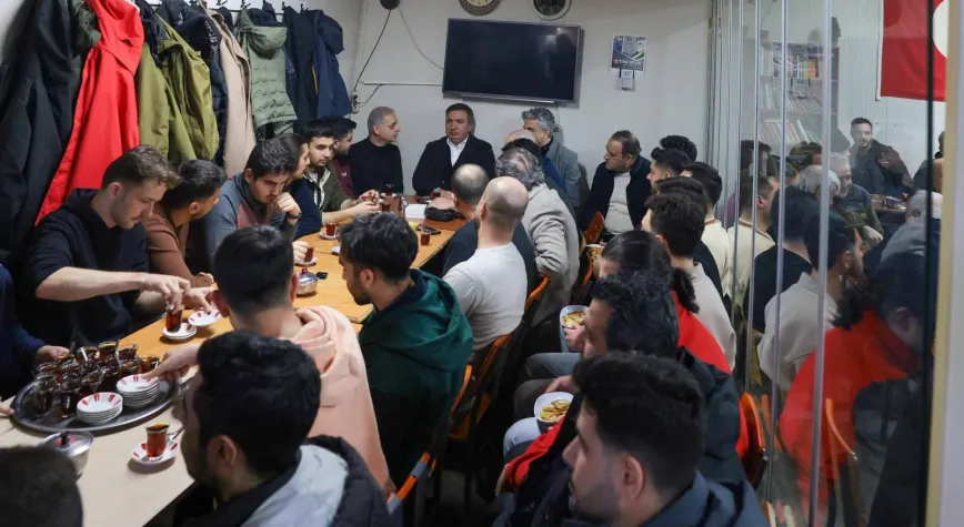 Vali Aydoğdu’dan Sıcak Bir Kış Akşamı Buluşması: Sobada Patates, Demli Sohbet