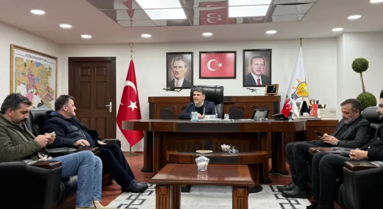 24 Erzincanspor’dan AK Parti İl Başkanlığına Ziyaret