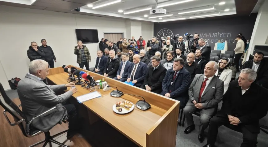 Erzincan Basınıyla Samimi Buluşma: Binali Yıldırım’dan Proje ve Yatırım Mesajı