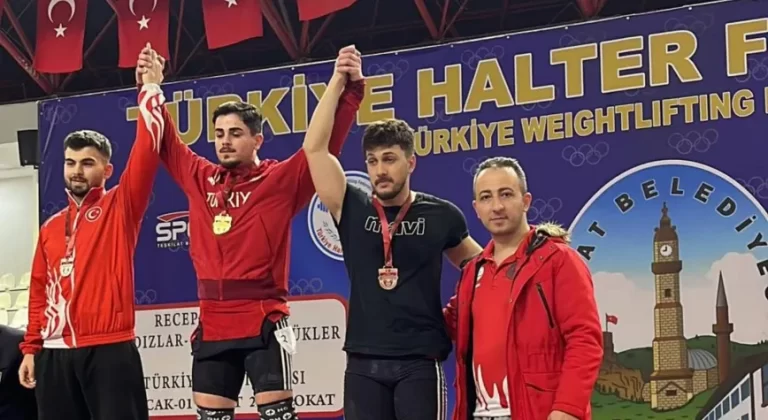 Erzincanlı Halterci İbrahim Özbey Türkiye Üçüncüsü Oldu