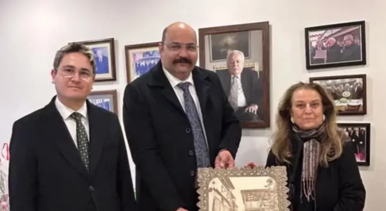 İstanbul’da Anlamlı Ziyaret: Kaymakam Arıkan ve Başkan Atmaca’dan Gülsüm Akın’a Vefa