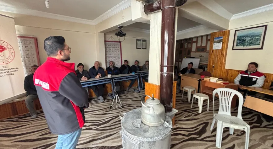 Kemah’ta Tarım Ekipleri Üreticilerle Buluştu