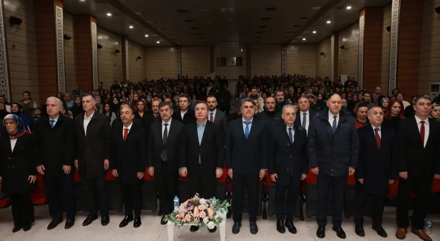 Vali Aydoğdu, “Kim Var?” Sanat Etkinliğine Katıldı