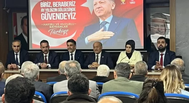 AK Parti Erzincan Teşkilatı Bayramlaştı
