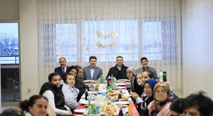 Engelsiz Kızlarla Ramazan Sofrasında Buluşma