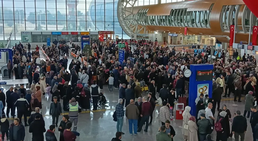 Erzincan’dan 194 Umre Yolcusu Dualarla Uğurlandı