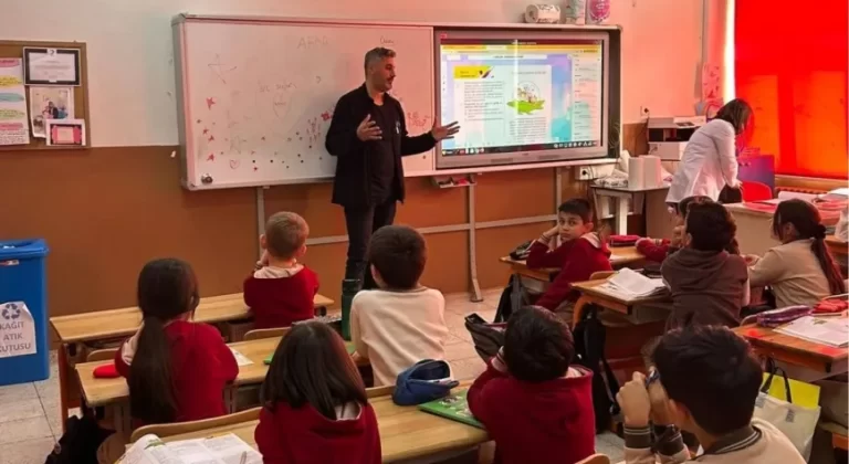 Gazi İlkokulu’nda Deprem ve Afet Farkındalık Eğitimi Verildi