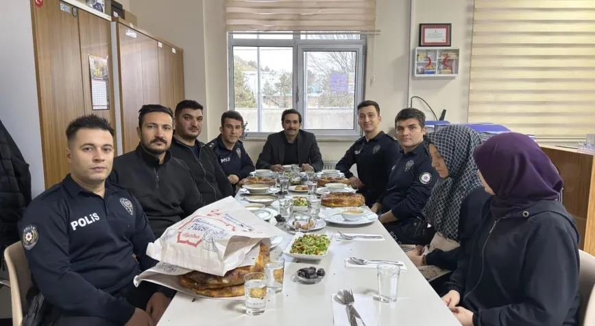 Kaymakam Köroğlu Emniyet Personeliyle İftar Programında Buluştu