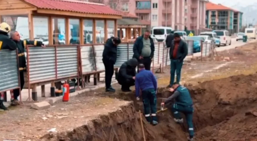 Kazı Çalışmasında Büyük Tehlike: Doğalgaz Hattı Kopunca Bölge Boşaltıldı